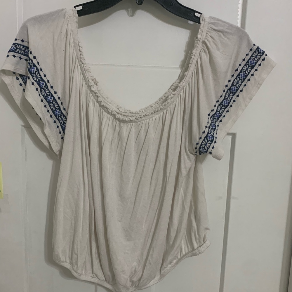 Cute white cropped summer shirt